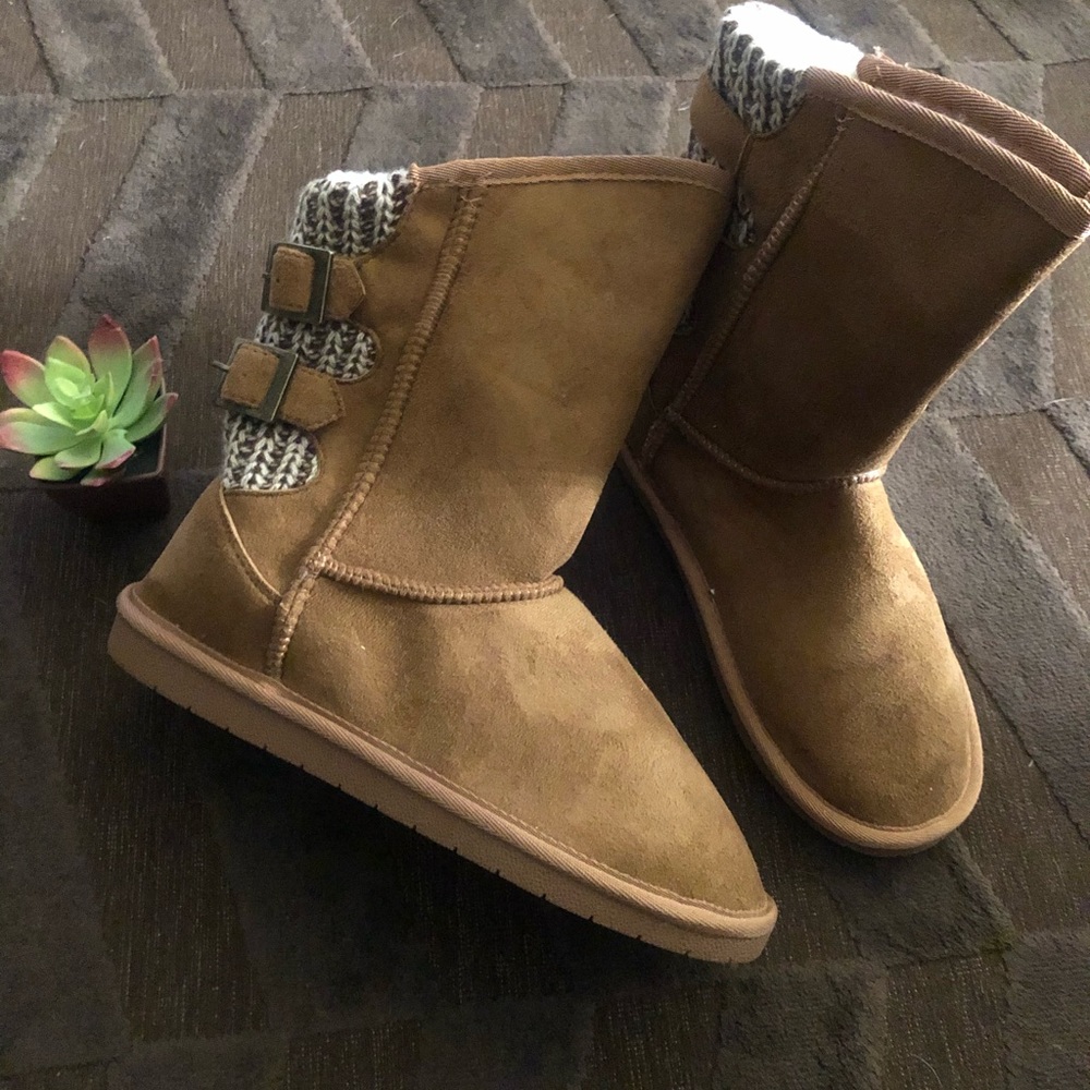 Brown Faux Suede & Knitt Boots
